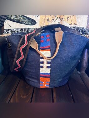 Parker Thatch Denim Bucket Bag w/ D Rings- see description